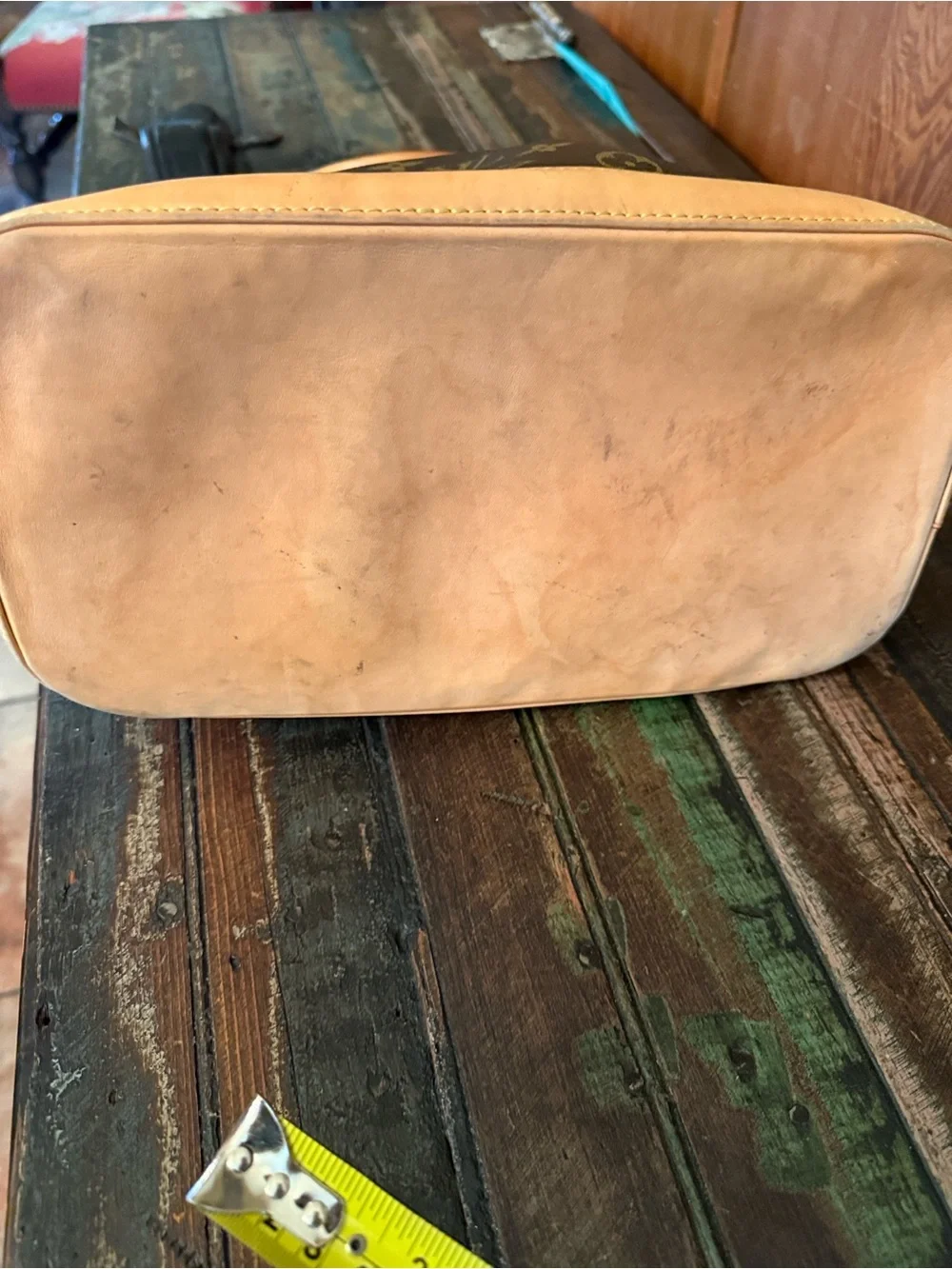 Louis Vuitton Monogram Canvas Tote with Natural Vachetta Trim - Picture 8 of 11